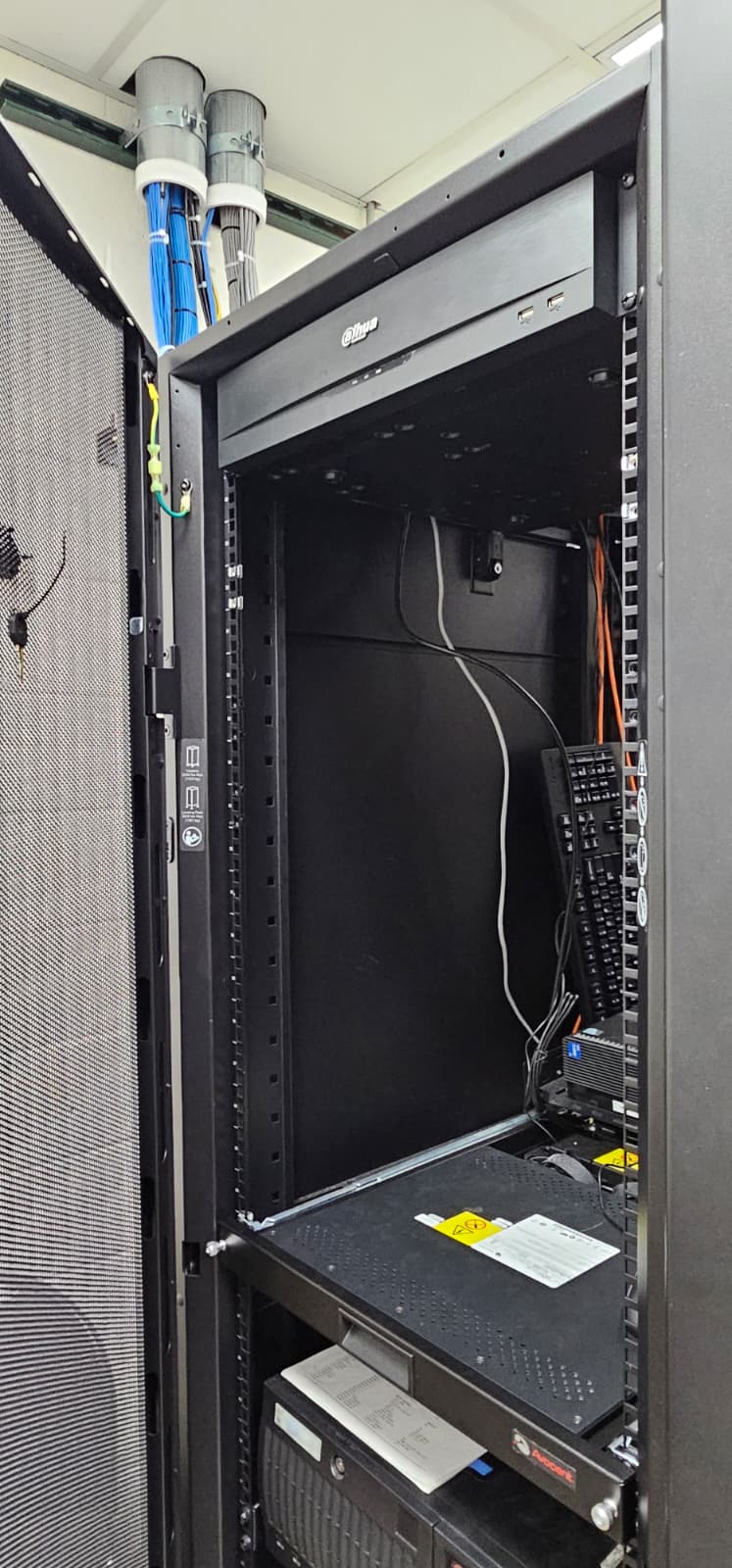 PHOTO-2025-11-21-11-37-02 2