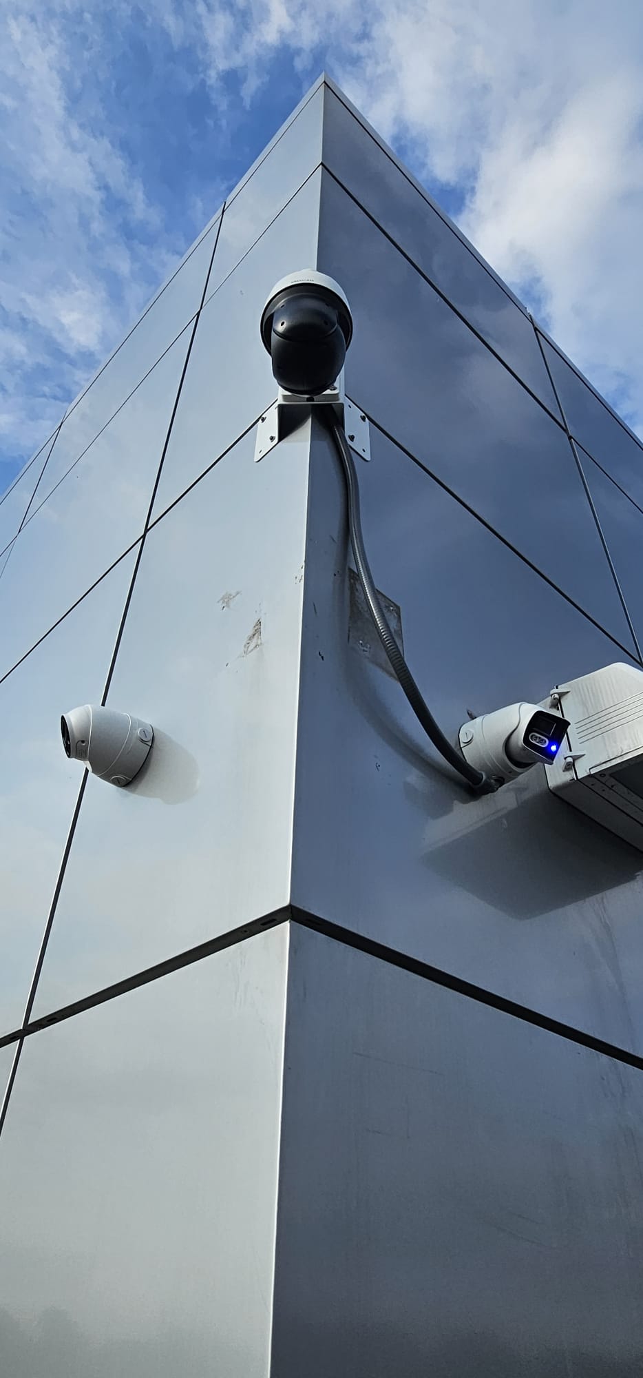 PHOTO-2025-11-21-11-38-15